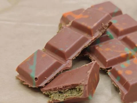 Large pieces of chocolate Stock Photos