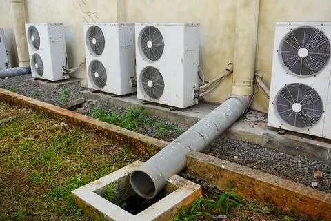 The large pipe channel design for efficient rainwater drainage Фото