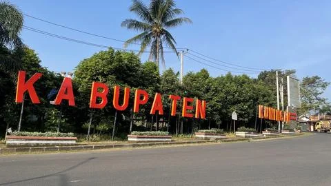 Large red typography of Kuningan Regency Stock-Fotos