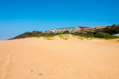 Large Residential Development at the End of Large Sand Dune Foto stock