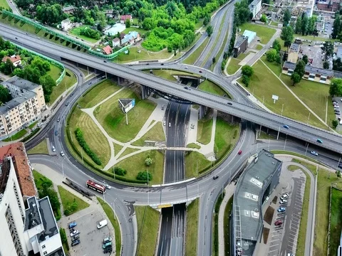 Large roundabout Видео 77074361