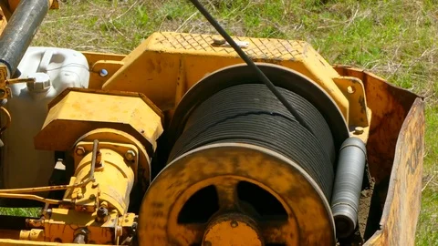 Large rusty winch reel 스톡 동영상 85383501