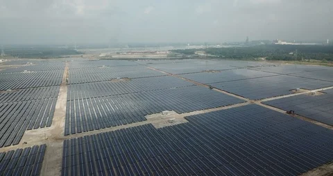 Large scale solar farm Stock Footage 96141971