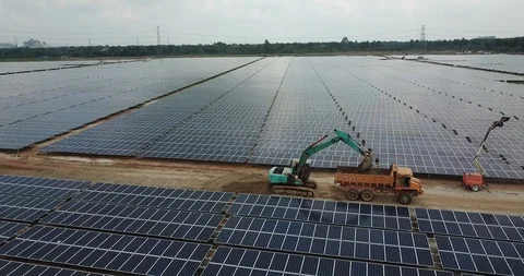 Large scale solar farm Stock Footage 96145157