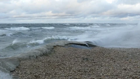 Large Sea waves during storm 動画素材 120653373