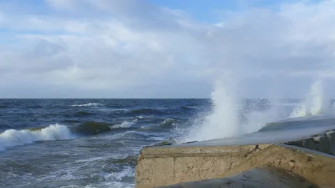 Large Sea waves during storm Stock-Footage 138377061