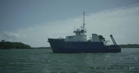 Large Ship Floating in Bay 4K Vídeos de archivo 84042656