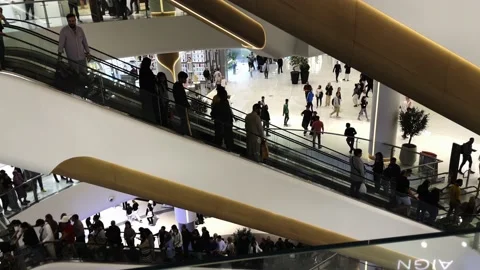 A large shopping mall in dubai uae, dubai mall Stock Footage 239177967