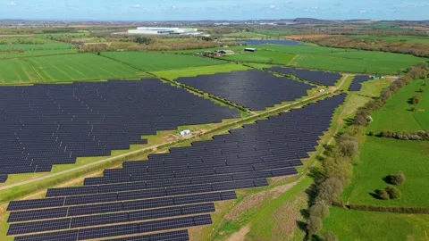 Large Solar Panel Array Photovoltaic Renewable Energy Farm, Nailstone UK Stock-Footage 332603708