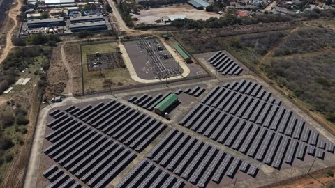 Large Solar Panel Arrays at Renewable Energy Facility Video stock 342629920