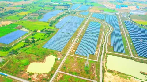 Large solar panels. Innovation of renewable clean energy Video stock 225386993