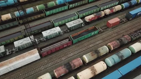 Large sorting platform of freight trains. 库存影片 141635479