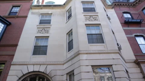 Large Townhouse Front Video stock 40804658