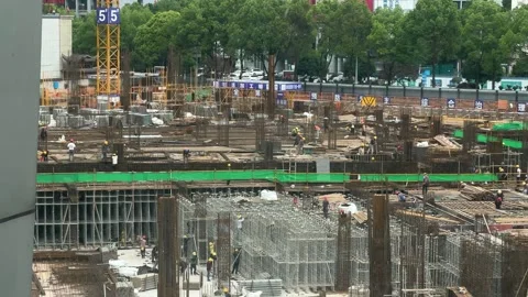 Large urban construction site with workers 스톡 동영상 342024426