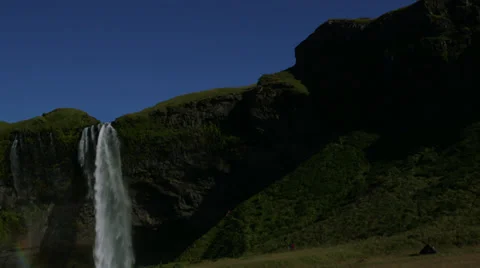 A large Waterfall on Iceland Video stock 38031193