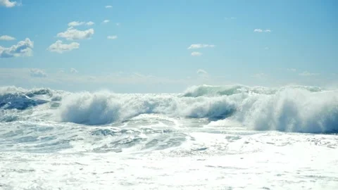 Large waves in slow motion Stock Footage 318032548