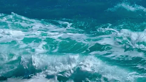Large waves on the surface of the Mediterranean Sea. Nice, France. 스톡 동영상 334121985