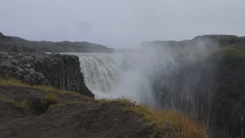 The largest, mighty and beautiful waterfall in Iceland, Dettifoss Vidéo 227904529