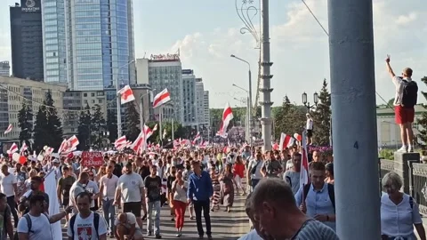 The largest opposition protest in Minsk. Video stock 137662461