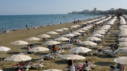 Larnaca, Cyprus, 2026,9th july, Panoramic view of Finikoudes beach Vídeos de archivo 346603747
