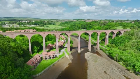 Larpool Viaduct from a drone, Viaduct in Whitby, River Esk, North Yorkshire, UK 스톡 동영상 277614360
