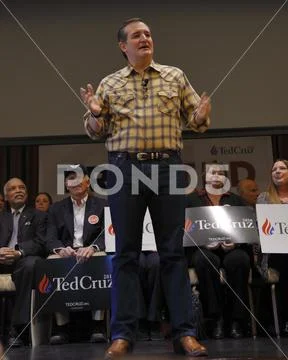 LAS VEGAS, NEVADA, DECEMBER 17, 2015: Republican Presidential candidate Sen. Ted Stock Photos
