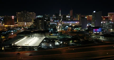 Las Vegas skyline night drone 4k Vidéo 148197953