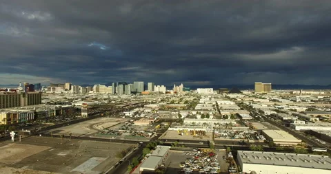 Las Vegas strip overcast clouds day drone 4k Видео 148337023