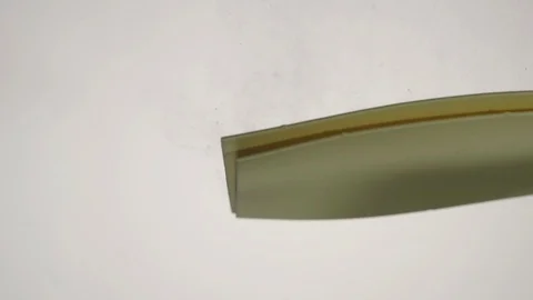 Lasagna leaf fall under water - Slow motion Видео 98162866