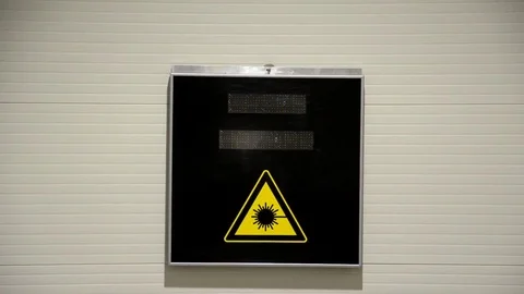Laser hazard sign in a lab Vídeo Stock 84314233