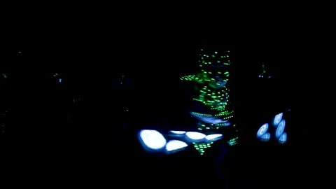 Laser show, dancers in costumes with LED lamps. 스톡 동영상 141362853