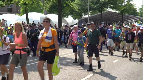 Last day of the 100th Four Days Marches at Nijmegen, Netherlands 22 July Vídeos de archivo 66414835