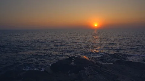 Last light sunny on last day of year to new year 2020 concept, small boat on sea 库存影片 121468183