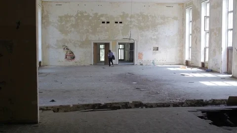 The last man on earth leaving an empty theatre 스톡 동영상 73337318