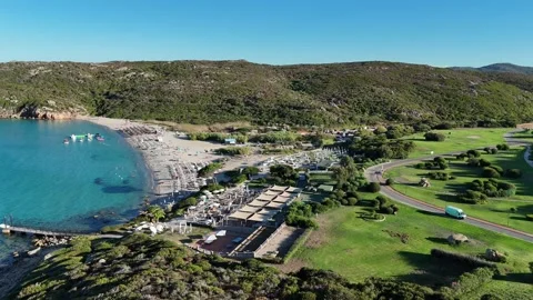 Lateral Drone Flight Along Beach and Turquoise Sea in Sardegna Vídeo Stock 333125471