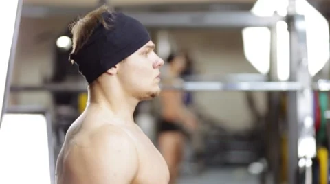 Lateral Raise with dumbbells Video stock 55006879