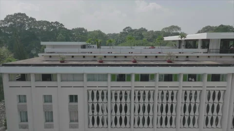 Lateral tracking along Saigon Central Post Office 스톡 동영상 346605420