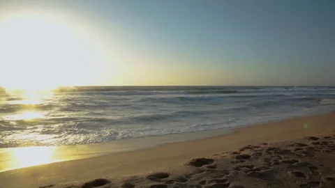 Lateral View Of Waves Crashing On Beach Video stock 85245575