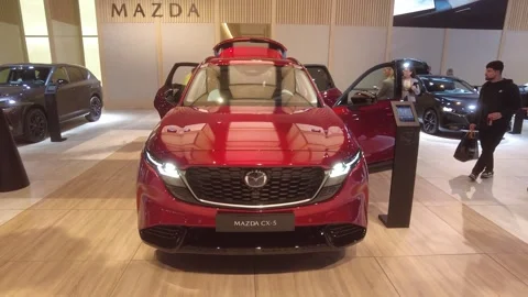 Latest all new third generation 2026 mazda cx 5 brussels motor show suv model Stock Footage 328206944