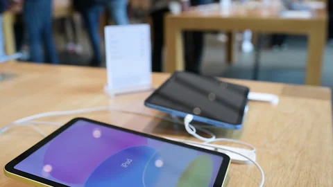 Latest iPad Launch at Apple Store: A Tilt-Up Stock Footage 267714997