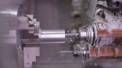 Lathe. drilling a workpiece. chips flying 库存影片 314001626
