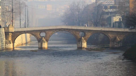 Latin Bridge 스톡 동영상 35219706