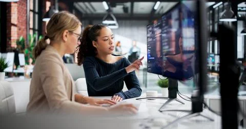 Latina Female Software Engineer Developing Applications For Various Clients Stockfoto's