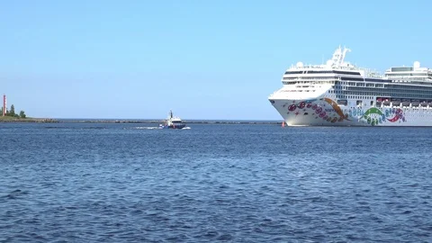 Launch moves in direction to luxurious large white liner Stock Footage 113093106