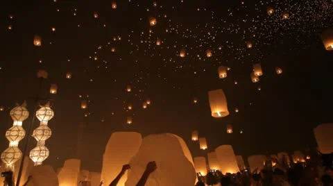 Launching fire lanterns for Loy Krathong Stock Footage 14838951