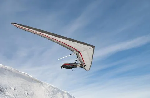 Launching hang glider pilot. 스톡 사진