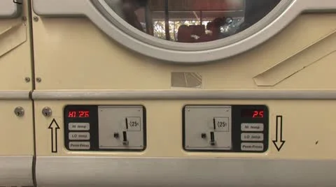 Laundromat 32 스톡 동영상 8911480