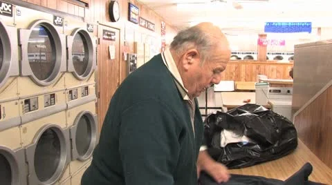 Laundromat 50 Stock-Footage 8911800