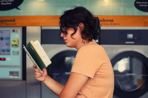 Laundromat lecture Stock Photos