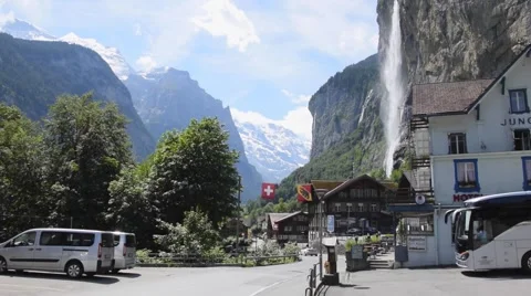 Lauterbrunnen waterfall Video stock 65258224